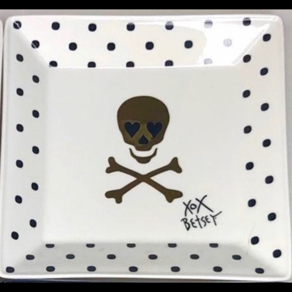 ISO BETSEY JOHNSON PLATE